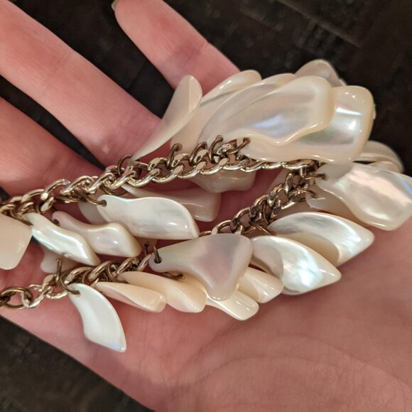 Mother of Pearl Shell Charm Bracelet Chunky Chain Coastal Glam Gold Tone Boho - Picture 4 of 5